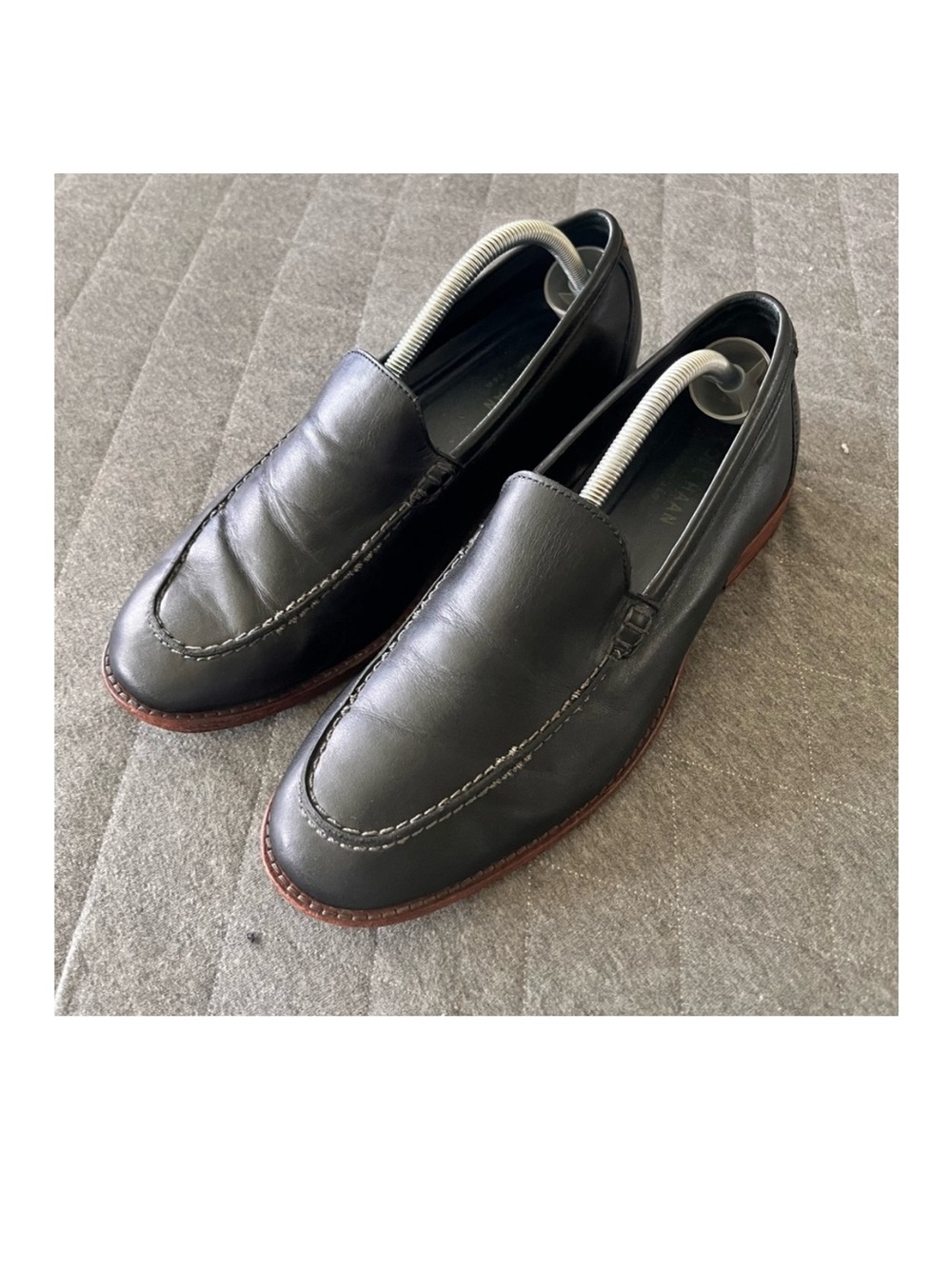 COLE HAAN Sz 10 Black Leather Feathercraft Grand Venetian Loafers